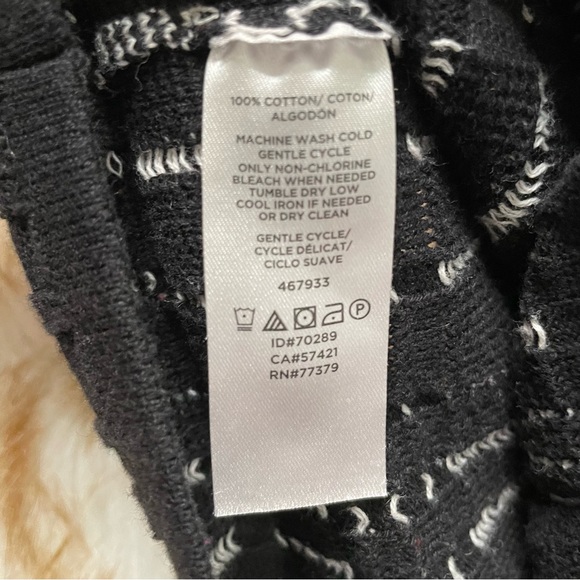 Ann Taylor zip front knit. NWOT - Picture 6 of 6